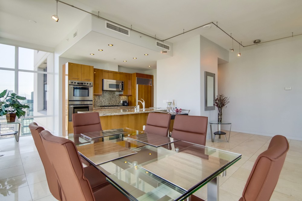 Virtual tour photo 23 of 63 for 550 Front St #2203