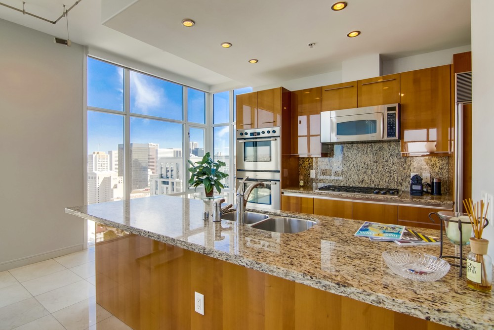 Virtual tour photo 27 of 63 for 550 Front St #2203