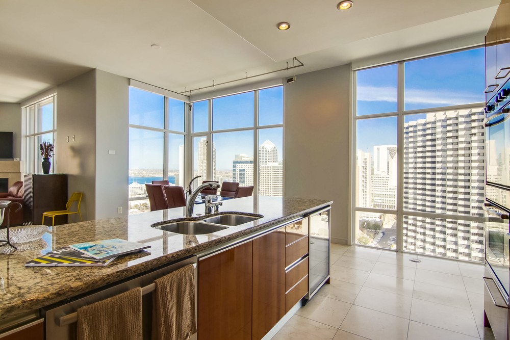 Virtual tour photo 32 of 63 for 550 Front St #2203