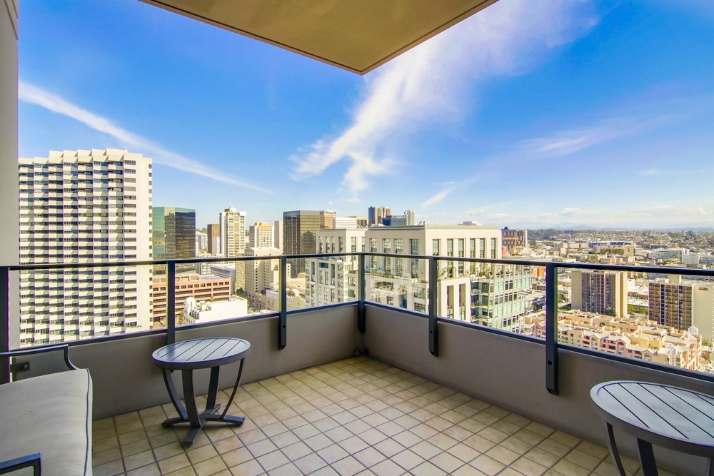 Virtual tour photo 48 of 63 for 550 Front St #2203