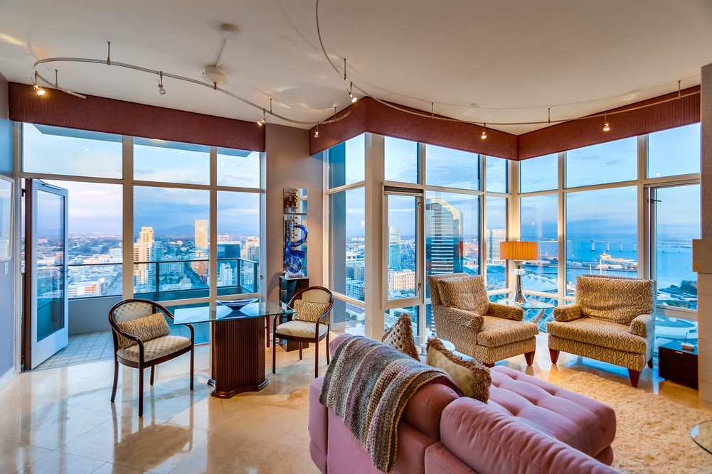 Virtual tour photo 34 of 115 for 550 Front St #2801