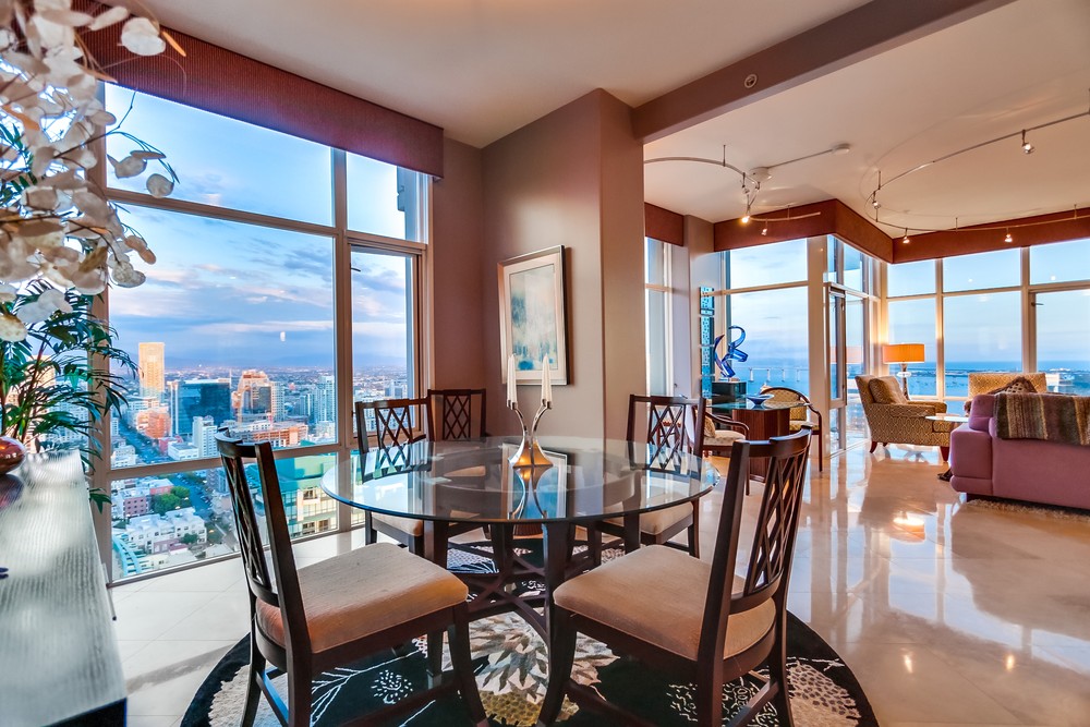 Virtual tour photo 49 of 115 for 550 Front St #2801
