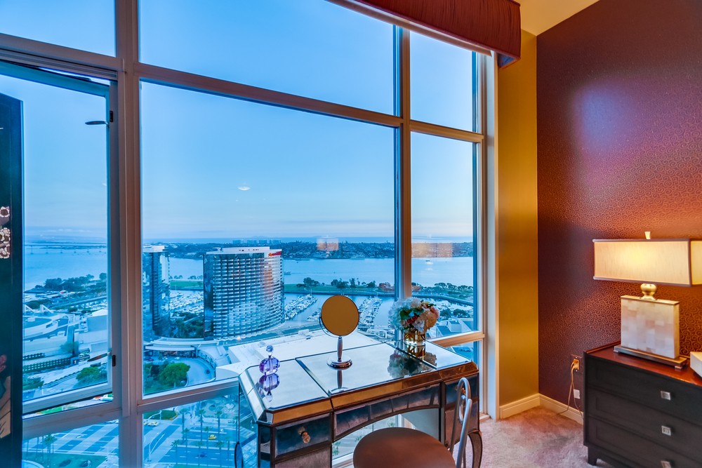 Virtual tour photo 61 of 115 for 550 Front St #2801