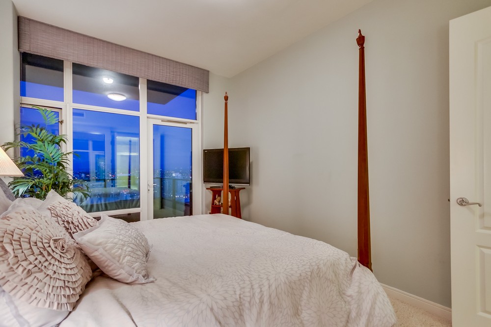 Virtual tour photo 71 of 115 for 550 Front St #2801