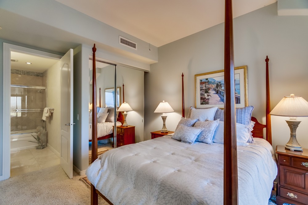 Virtual tour photo 73 of 115 for 550 Front St #2801