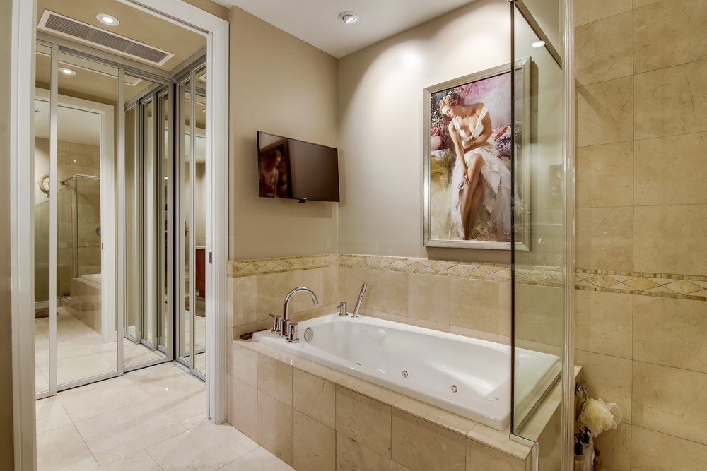 Virtual tour photo 42 of 56 for 550 Front St #2903
