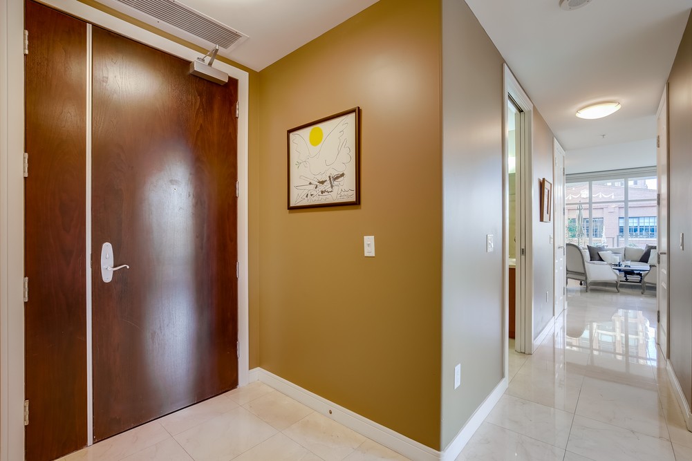 Virtual tour photo 1 of 56 for 550 Front St #305