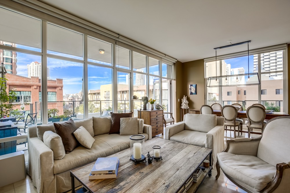 Virtual tour photo 4 of 56 for 550 Front St #305