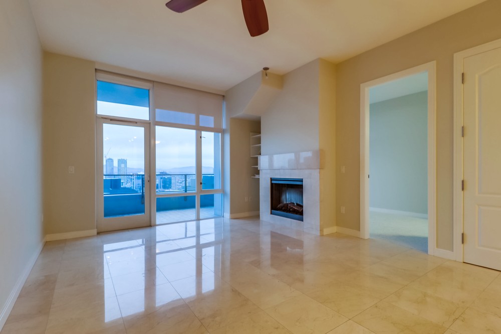 Virtual tour photo 8 of 75 for 550 Front St Unit 2402