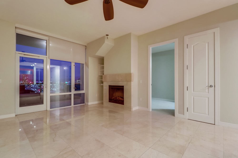 Virtual tour photo 9 of 75 for 550 Front St Unit 2402