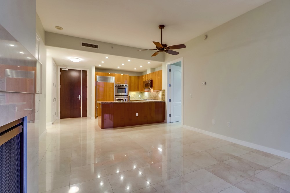 Virtual tour photo 10 of 75 for 550 Front St Unit 2402