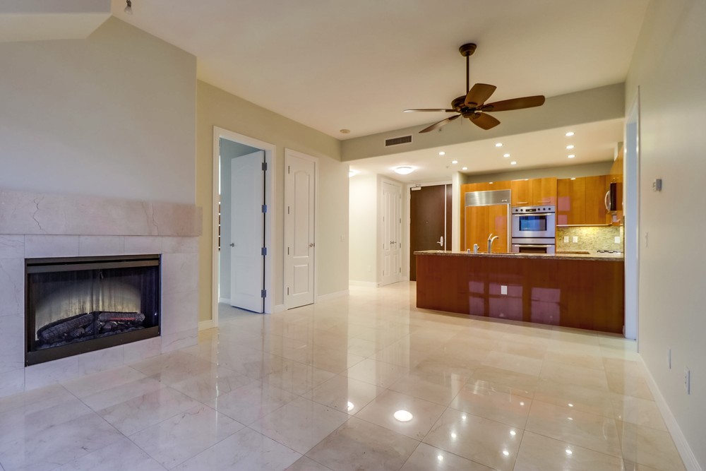 Virtual tour photo 11 of 75 for 550 Front St Unit 2402