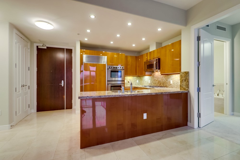 Virtual tour photo 13 of 75 for 550 Front St Unit 2402