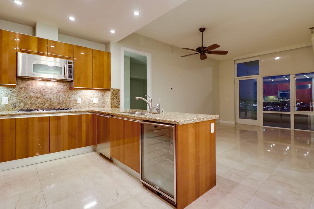Virtual tour photo 21 of 75 for 550 Front St Unit 2402