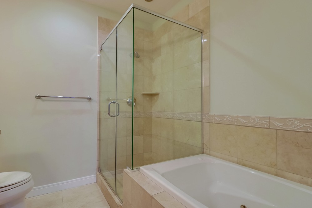 Virtual tour photo 33 of 75 for 550 Front St Unit 2402