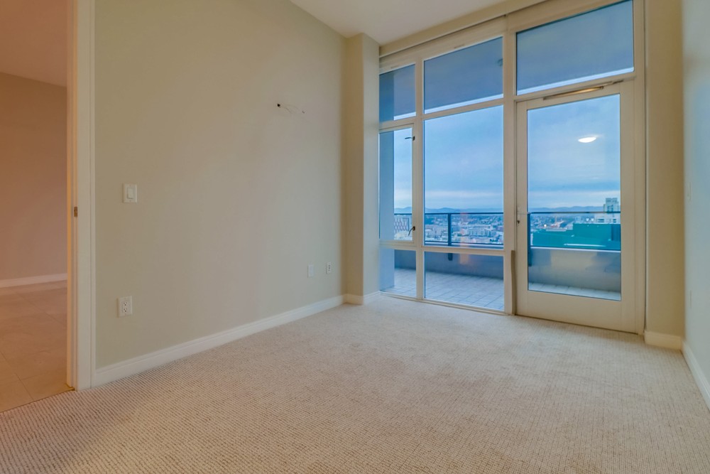 Virtual tour photo 38 of 75 for 550 Front St Unit 2402