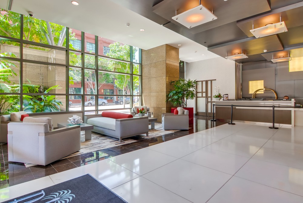 Virtual tour photo 8 of 63 for 550 Front St Unit 807