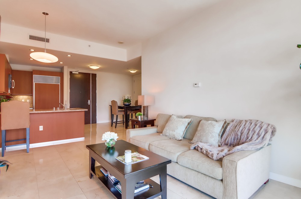 Virtual tour photo 18 of 63 for 550 Front St Unit 807