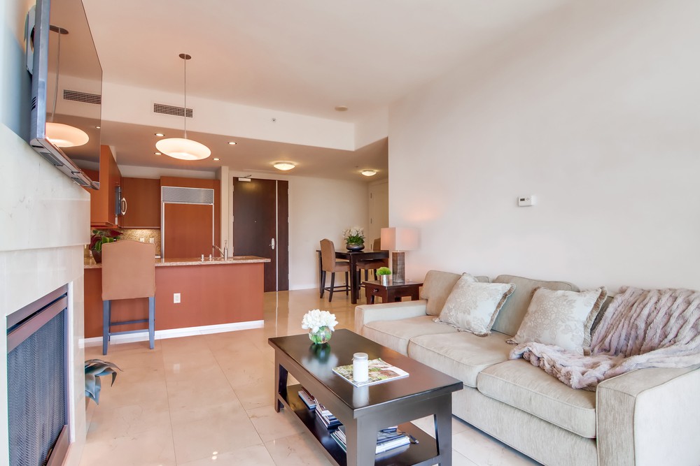 Virtual tour photo 19 of 63 for 550 Front St Unit 807