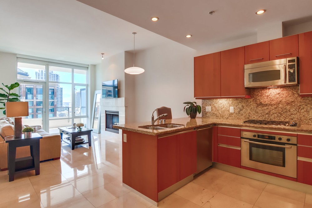 Virtual tour photo 32 of 63 for 550 Front St Unit 807