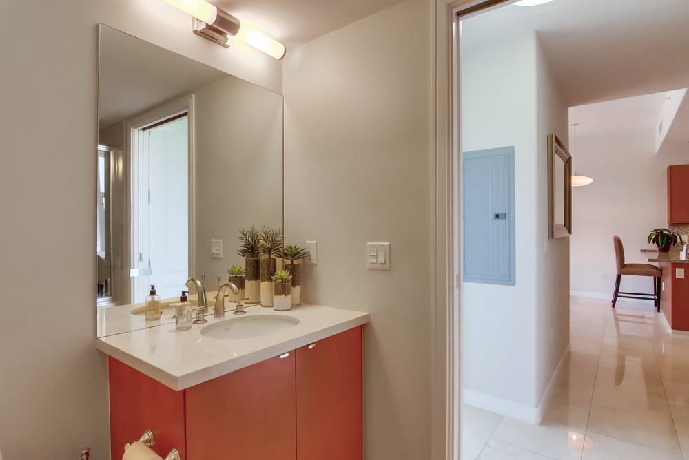 Virtual tour photo 42 of 63 for 550 Front St Unit 807