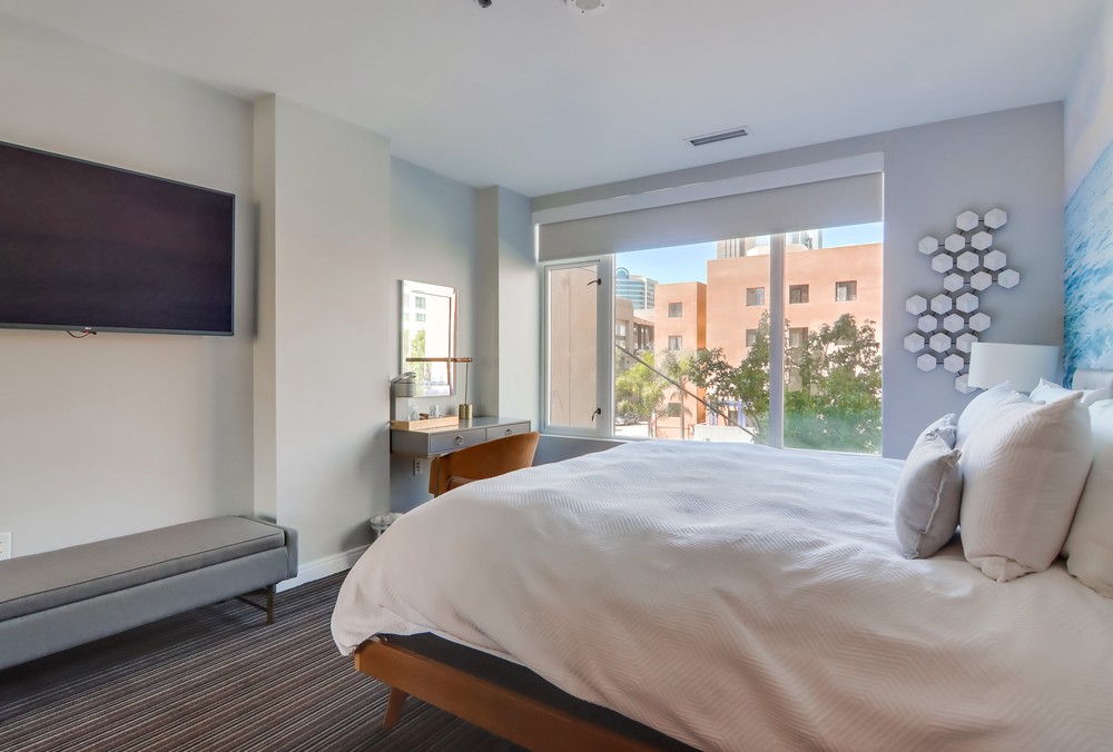 Virtual tour photo 44 of 63 for 550 Front St Unit 807