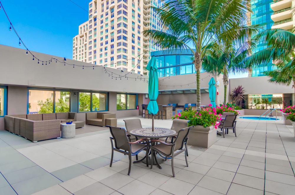 Virtual tour photo 59 of 63 for 550 Front St Unit 807