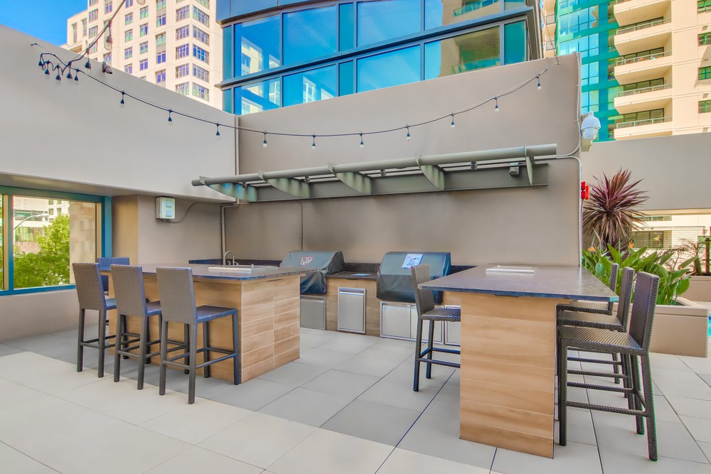 Virtual tour photo 60 of 63 for 550 Front St Unit 807