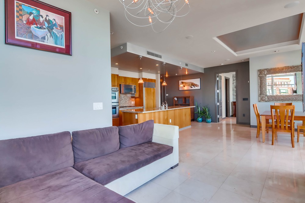 Virtual tour photo 11 of 52 for 550 Front St Unit 908