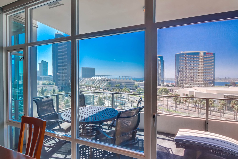 Virtual tour photo 16 of 52 for 550 Front St Unit 908