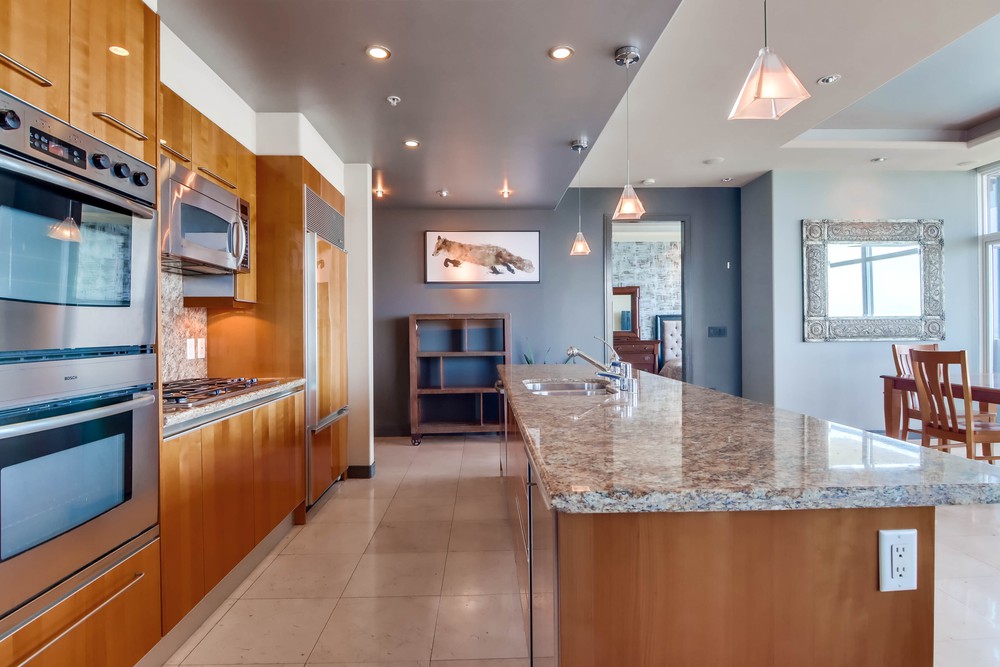 Virtual tour photo 22 of 52 for 550 Front St Unit 908