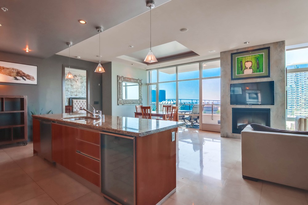 Virtual tour photo 23 of 52 for 550 Front St Unit 908