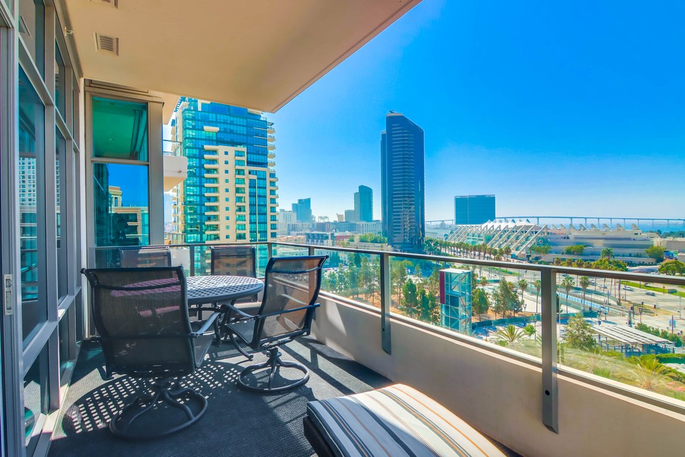Virtual tour photo 26 of 52 for 550 Front St Unit 908