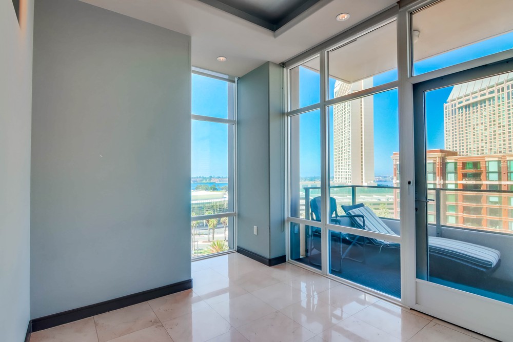 Virtual tour photo 29 of 52 for 550 Front St Unit 908