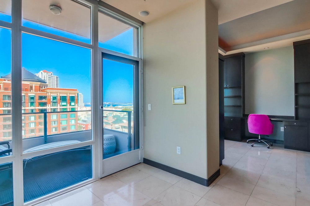 Virtual tour photo 30 of 52 for 550 Front St Unit 908