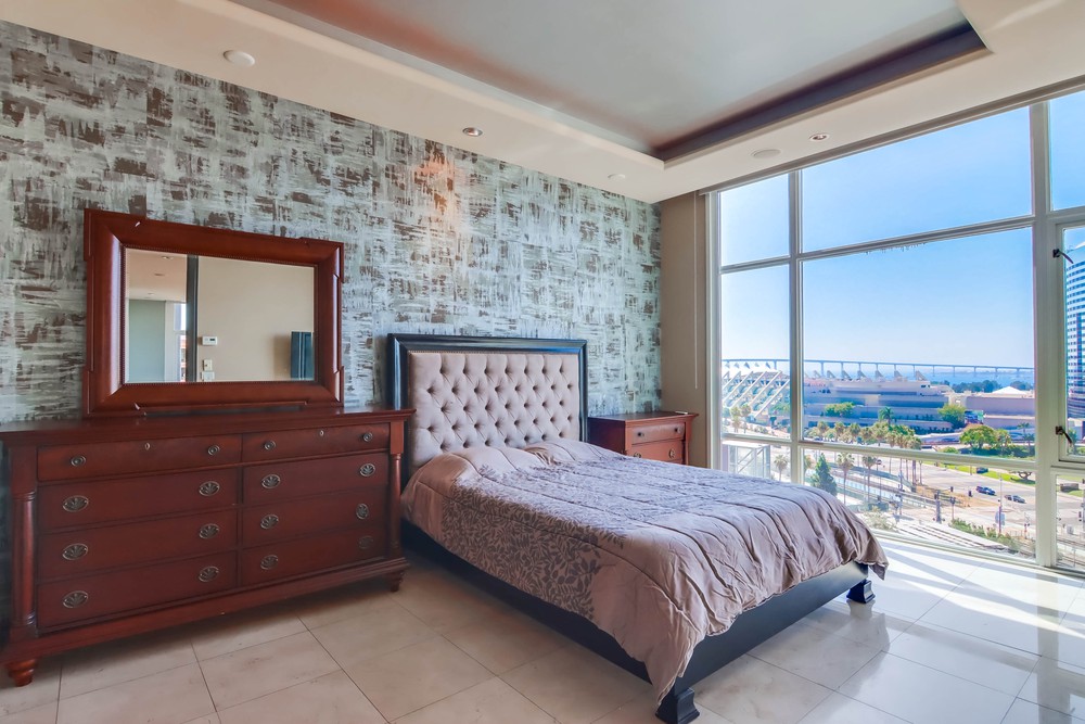 Virtual tour photo 37 of 52 for 550 Front St Unit 908