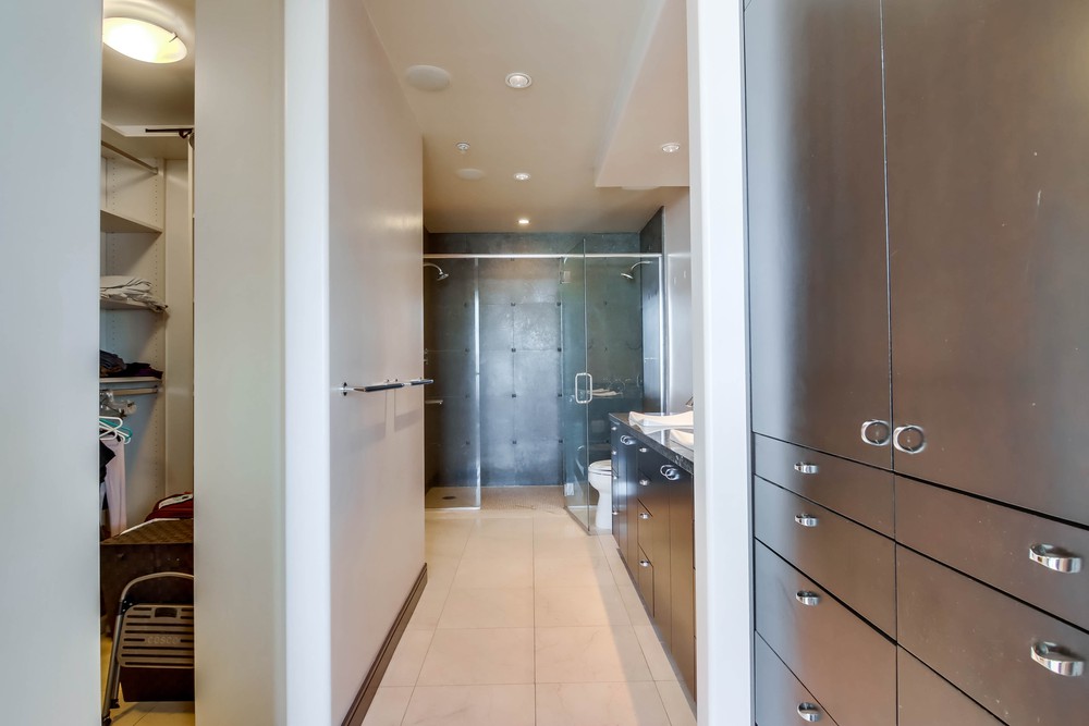 Virtual tour photo 43 of 52 for 550 Front St Unit 908