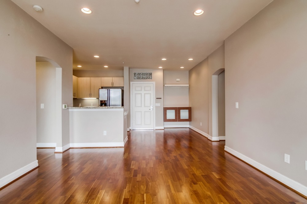 Virtual tour photo 10 of 54 for 550 Park Blvd