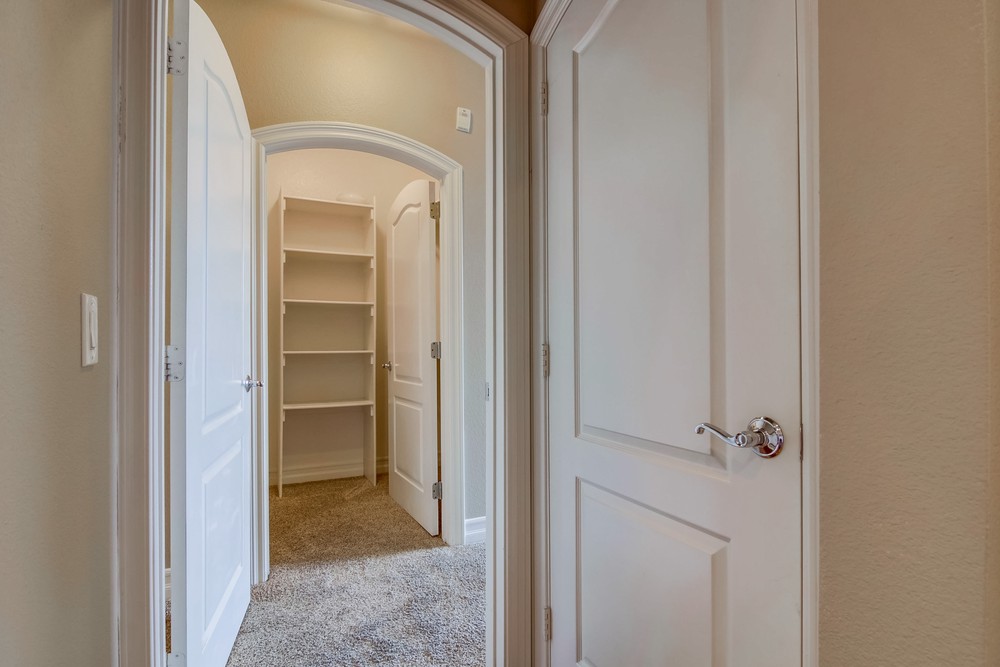 Virtual tour photo 21 of 54 for 550 Park Blvd