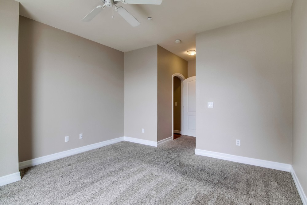Virtual tour photo 24 of 54 for 550 Park Blvd
