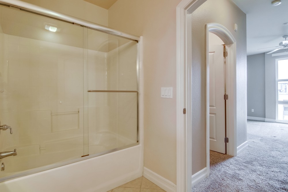 Virtual tour photo 29 of 54 for 550 Park Blvd