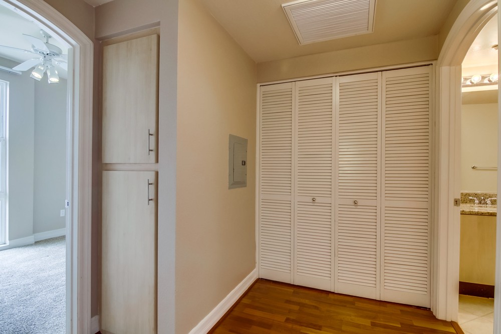 Virtual tour photo 33 of 54 for 550 Park Blvd