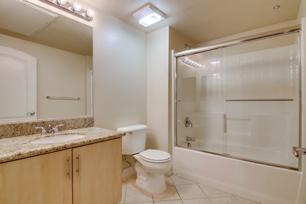 Virtual tour photo 34 of 54 for 550 Park Blvd