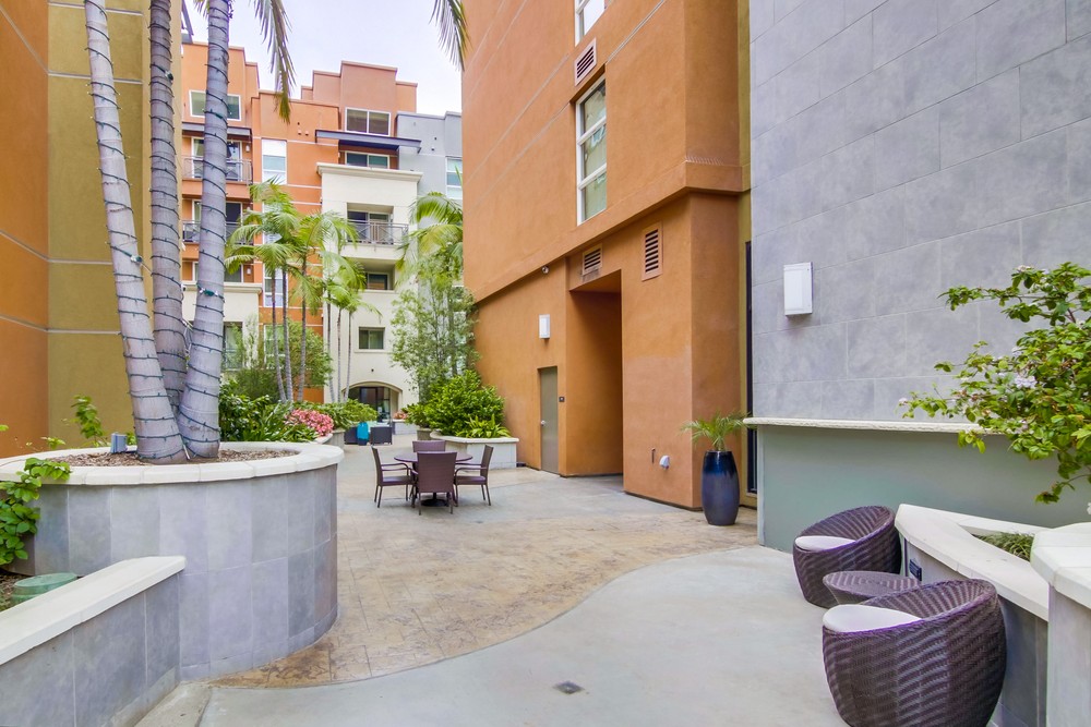 Virtual tour photo 46 of 54 for 550 Park Blvd