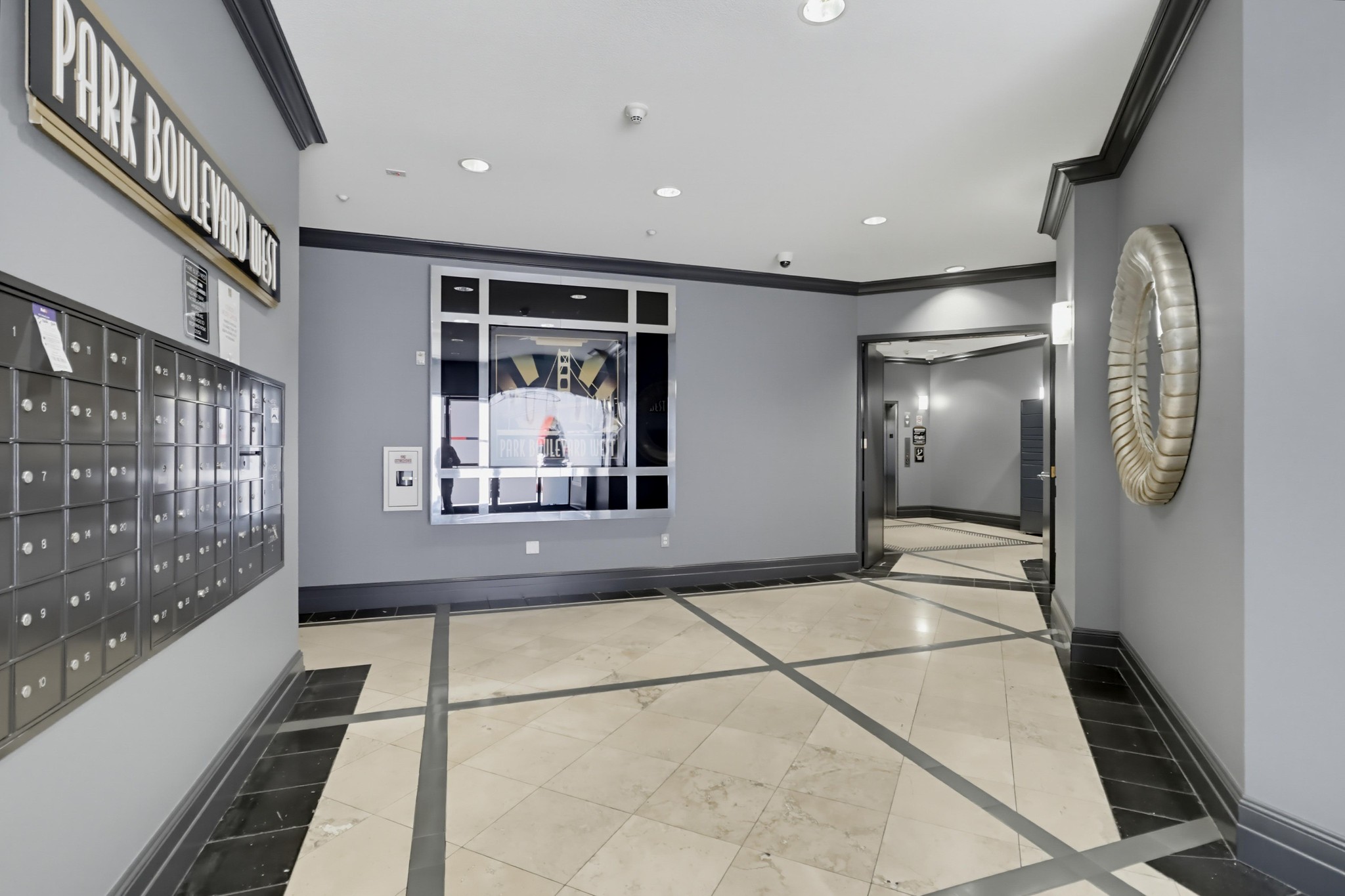 Virtual tour photo 7 of 48 for 550 Park Blvd