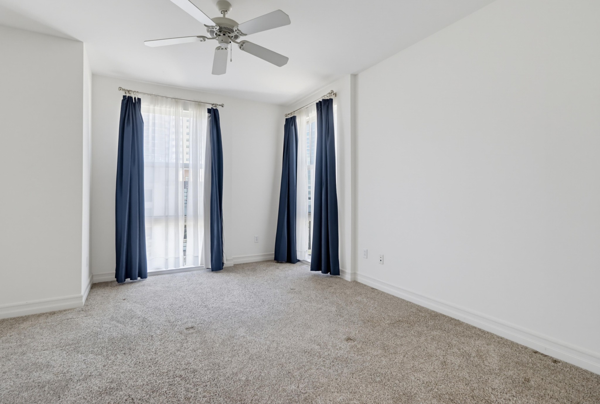 Virtual tour photo 23 of 48 for 550 Park Blvd