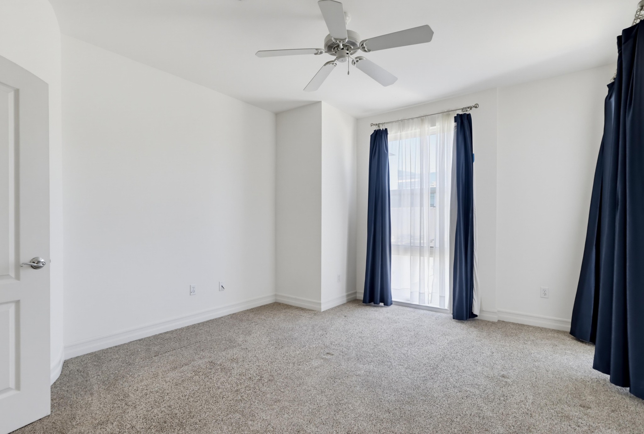 Virtual tour photo 24 of 48 for 550 Park Blvd