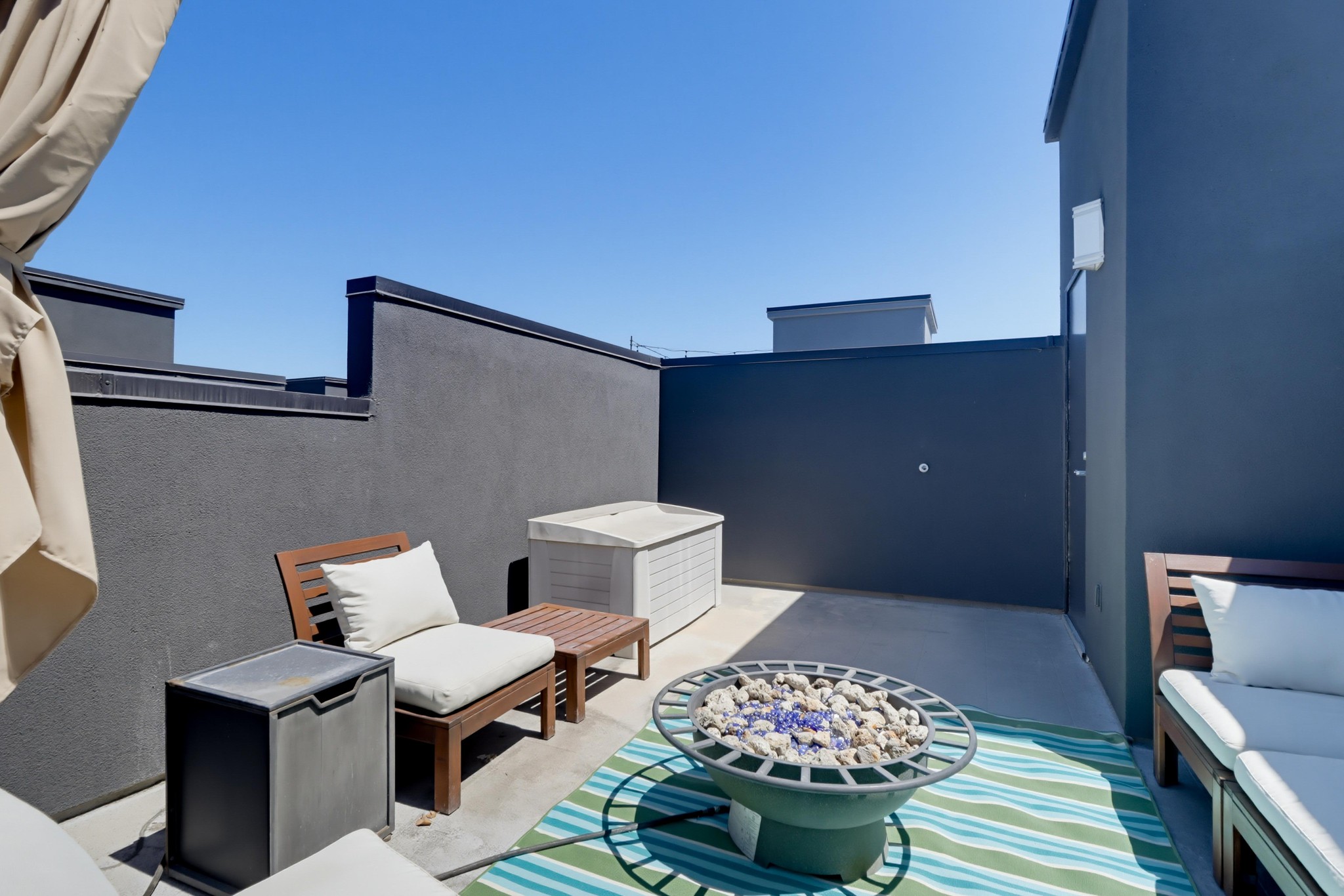 Virtual tour photo 39 of 48 for 550 Park Blvd