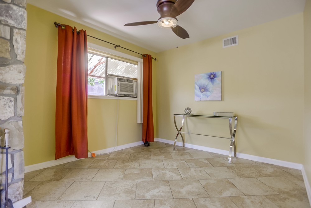 Virtual tour photo 16 of 54 for 5509 Red River Dr