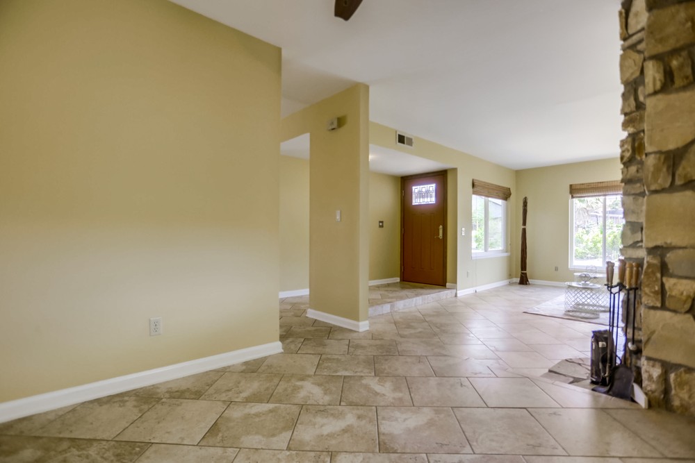 Virtual tour photo 18 of 54 for 5509 Red River Dr